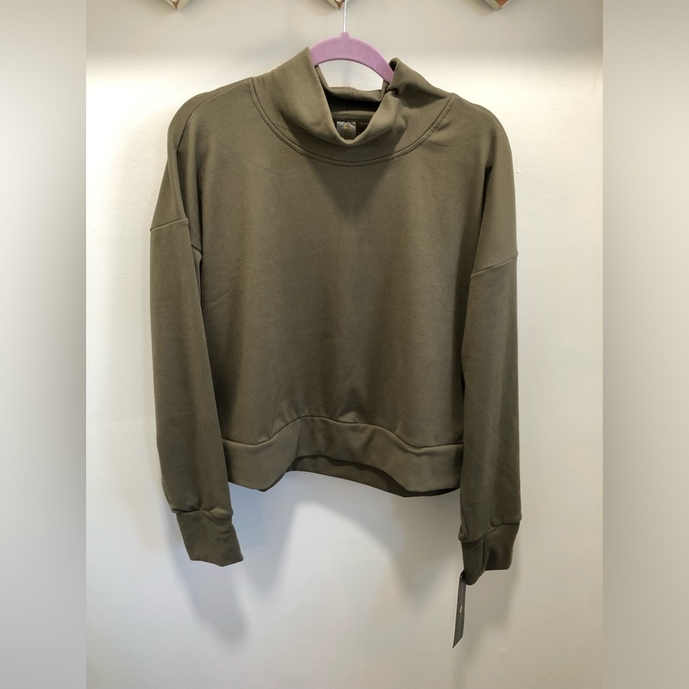 NWT Harmony Balance Green Pullover Top